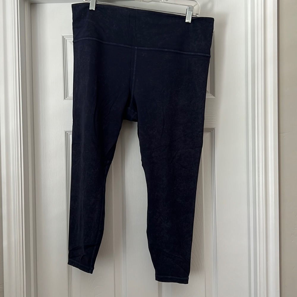 Athleta crop legging, navy, XL